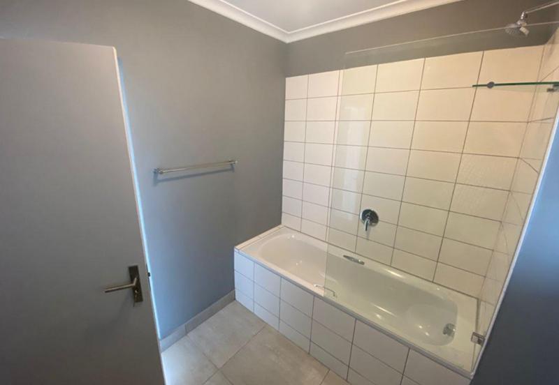 2 Bedroom Property for Sale in Rivergate Western Cape